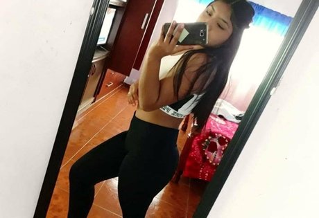 babyaliison セクシーモデル 画像