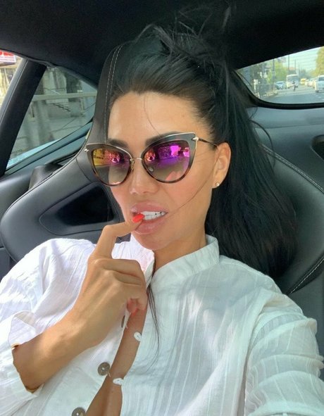 Sexy Alisa エロティックモデル 写真