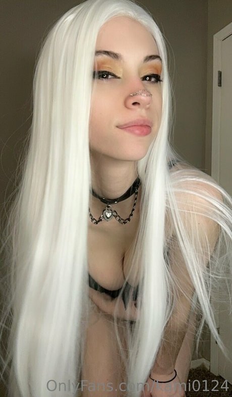 kami0124 エロティックなスター 写真