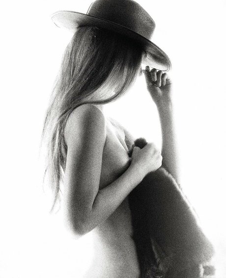 Devon Aoki トップモデル 画像