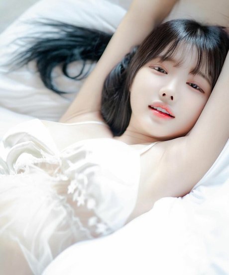 mina8017 高品質女優 写真