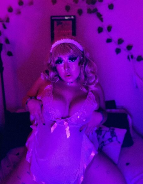 keonavalentine エロティック女優 写真