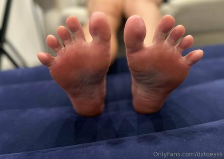 dztoesss ホット女優 写真