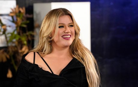 Kelly Clarkson xxxポルノスター 画像