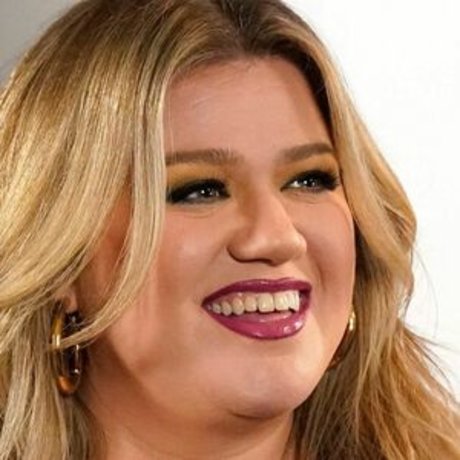 Kelly Clarkson ポルノスター 美しい 写真