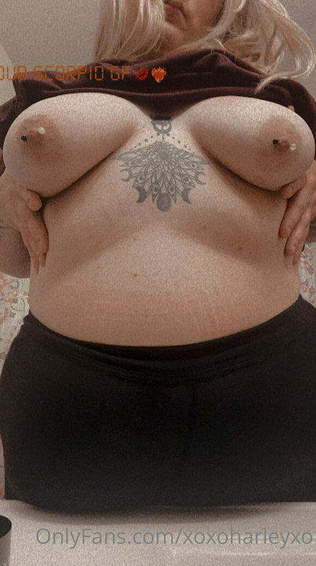 yyourscorpiogff ポルノスター セックス 写真