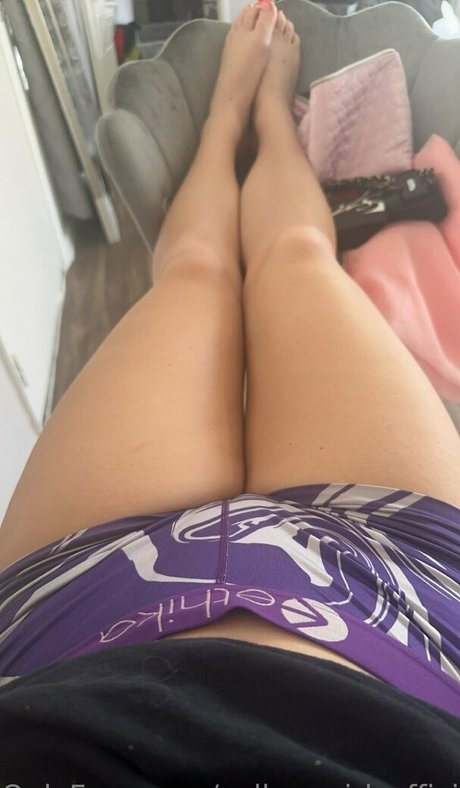 collegegirlsofficial 限定モデル 写真