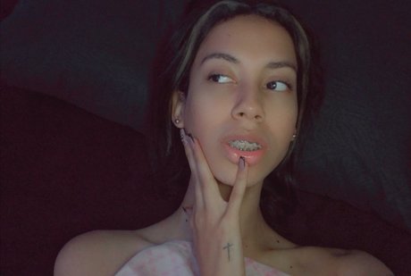 Karoll Valencia ポルノ女優 ギャラリー