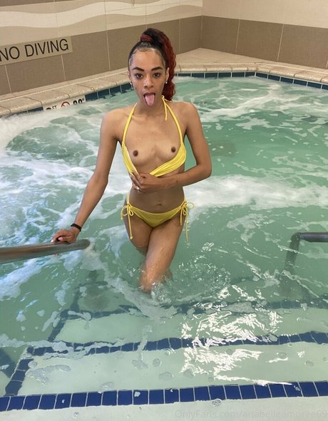 anabelleamoree69 可愛い女優 写真