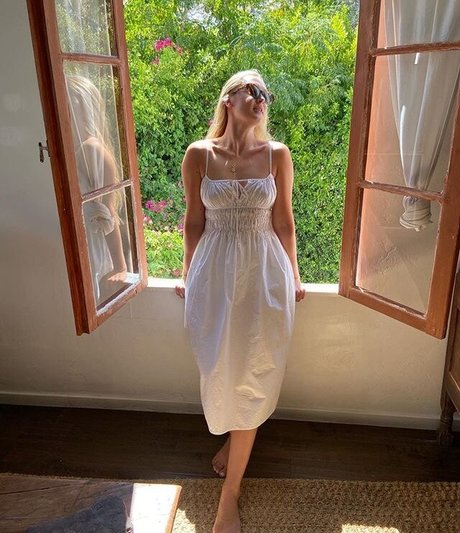 Grace Kennedy Piehl ホットなスター 写真