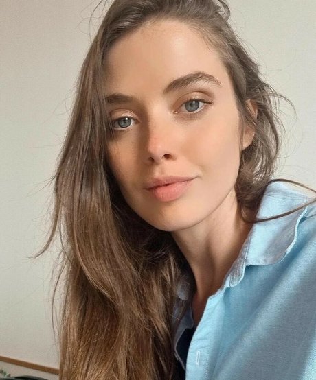 Juliet Searle ヌード女優 ギャラリー