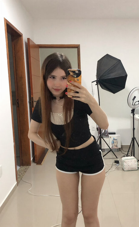 kalimaraa ポルノスター 裸 写真