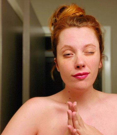 Ivie Walker ポルノスター ヌード ギャラリー