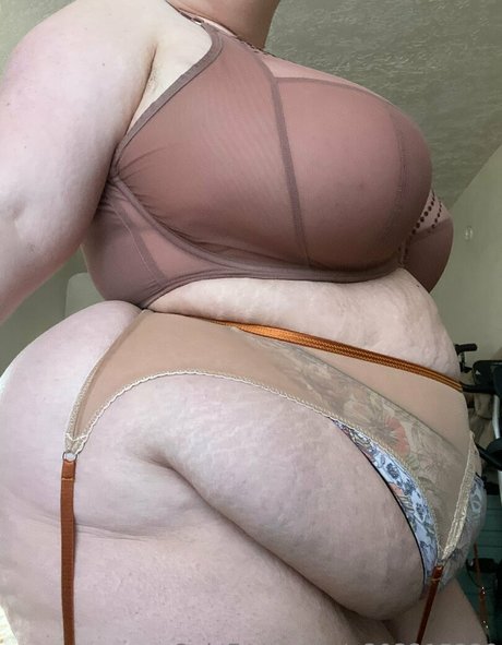 エロティックなオンリーファンズ セクシーヌード 画像