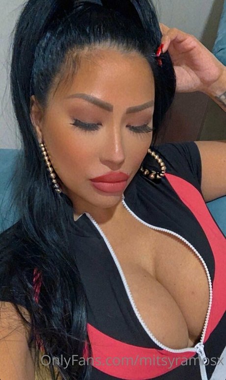 アナル熟女オンリーファンズ ホットポルノ 写真