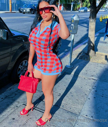 mitsyramosx top profile image