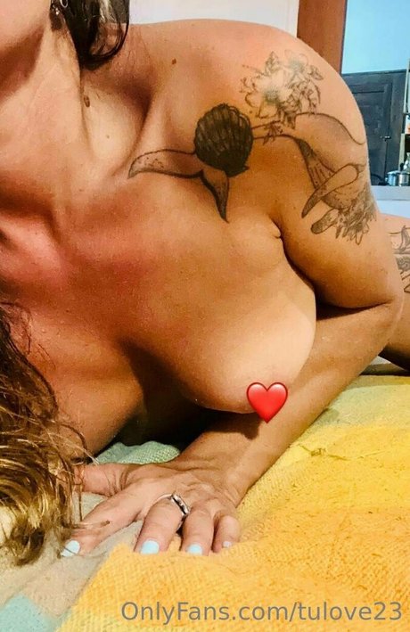tulove23 アートモデル 写真