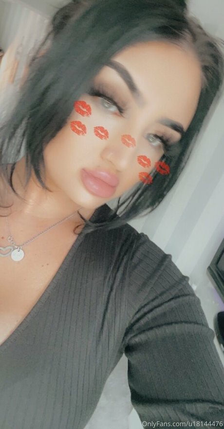 Cjay Natalie ポルノスター トップ 写真