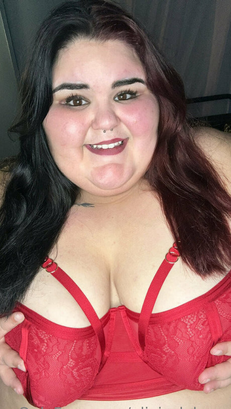 olivia lebrun 美しいスター 画像