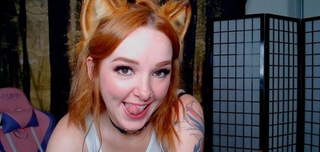 lilyevansfree 無料のポルノスター 写真