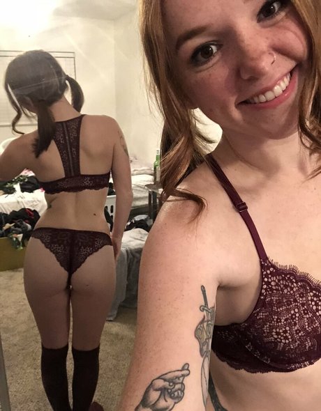 アジアンDP OnlyFans セクシー 写真