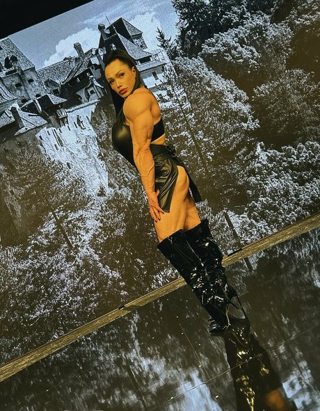 ショートヘアのティーンズOnlyFans ホットxxx ギャラリー