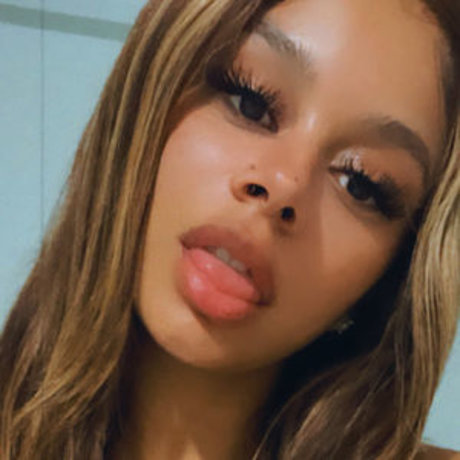 Winny Munhoz セクシーモデル 画像