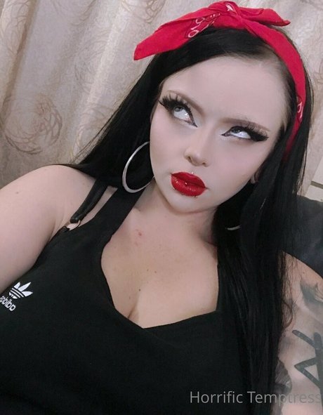 mischa cleo moore ポルノスター HD 写真