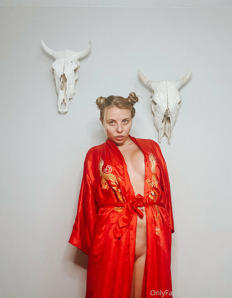leeloo luv 美しいモデル 写真