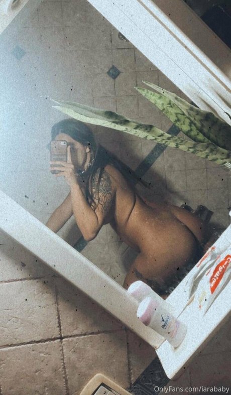 sweet iara ポルノモデル 写真