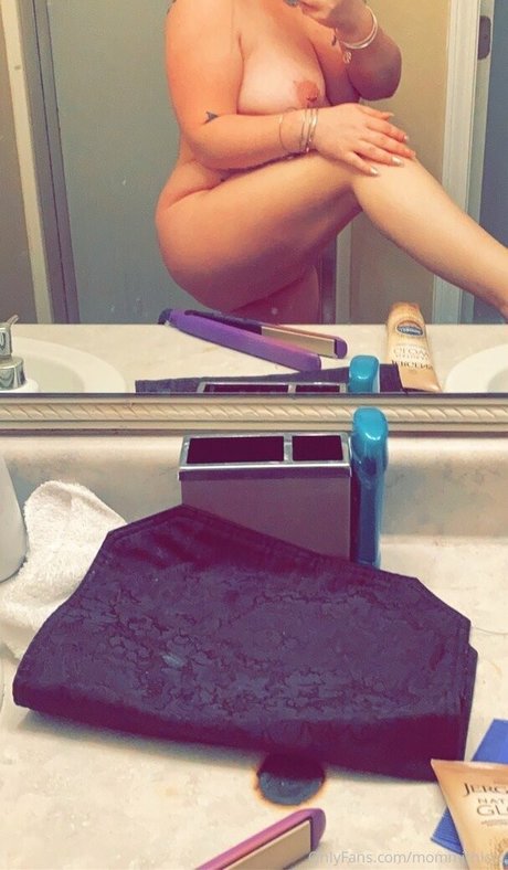 mommithiccc ホット女優 写真