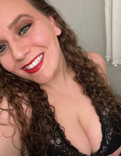 Bustybae95 XXXモデル 画像
