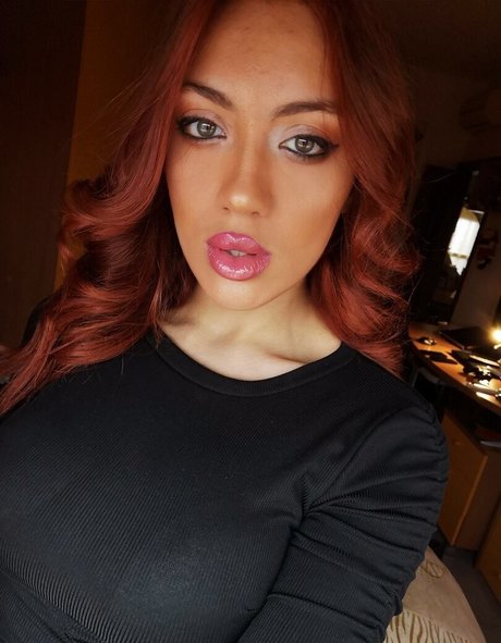 Martina Amoro アートモデル 画像