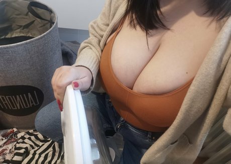 NextDoorQueen ポルノスター トップ 写真