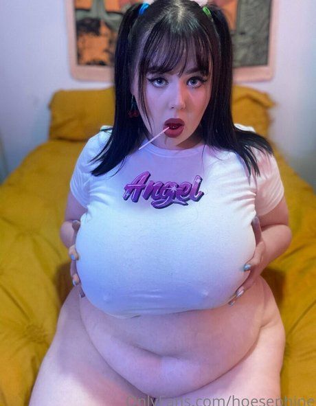 hoesephine top profile image