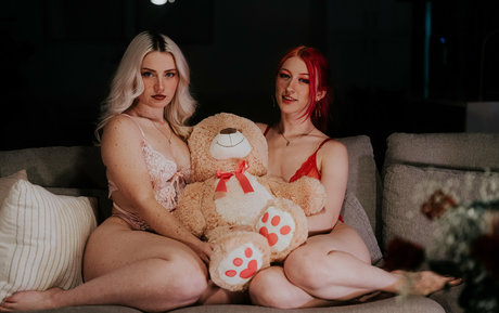 steves end セクシーモデル 写真