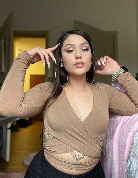 divinesugarandspice ポルノモデル 写真