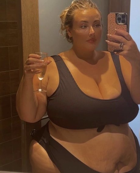 juiceefruitee セクシーなポルノスター 写真
