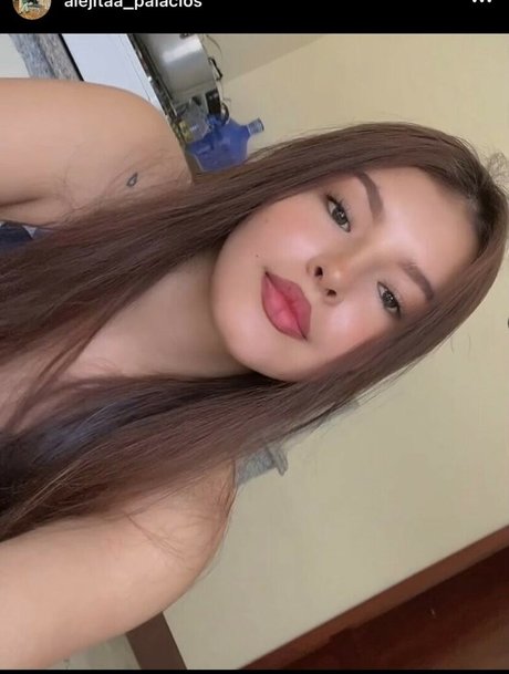 alejandrapalaciosof ホットなスター 画像