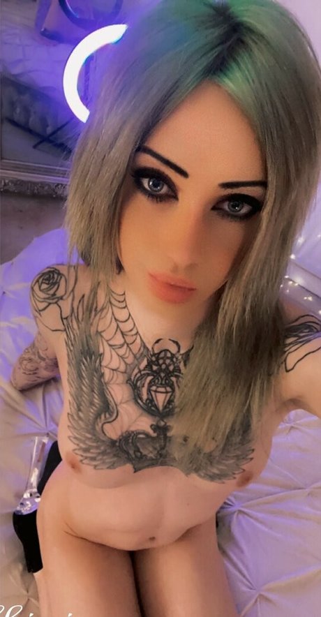 Ts Missy Adair ポルノモデル 画像