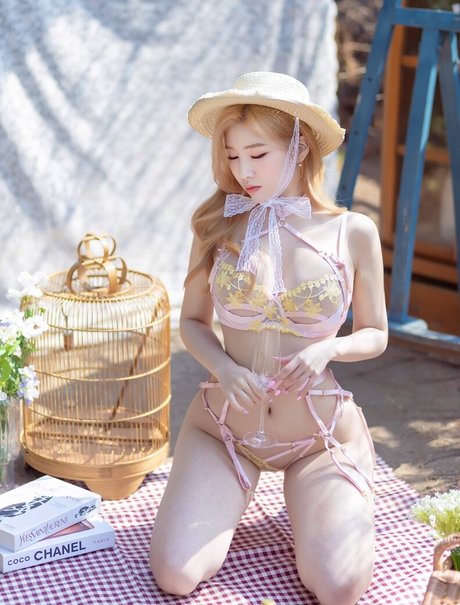 Yebin かわいいモデル 写真