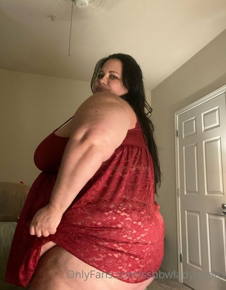ssbbwladyjiggles ヌードモデル 写真