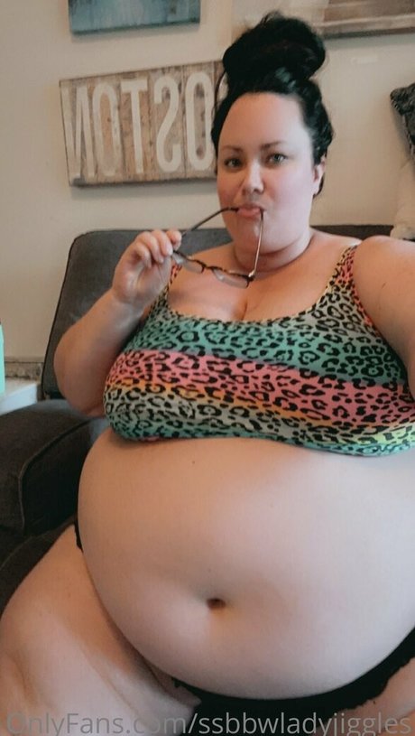 ssbbwladyjiggles ヌードのポルノスター ギャラリー