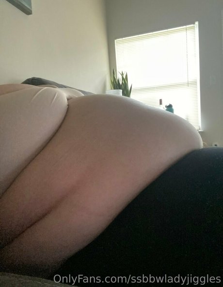 ssbbwladyjiggles 最高のスター 写真