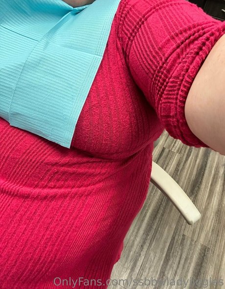 ssbbwladyjiggles セクシーなスター ギャラリー