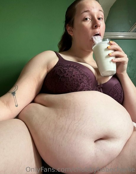 chubbybabecharlie エロティックなスター 写真