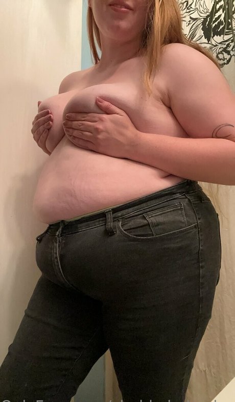 chubbybabecharlie XXXモデル 写真