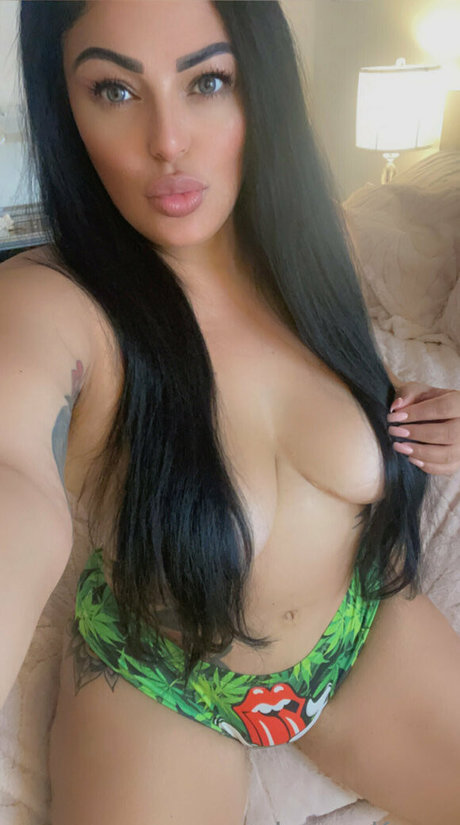 thick jennakumz 無料のポルノスター ギャラリー