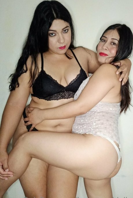 honeyanddolly 高品質のポルノスター 写真