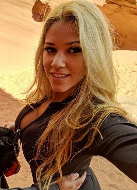 Nicolle A ポルノスター 美しい ギャラリー
